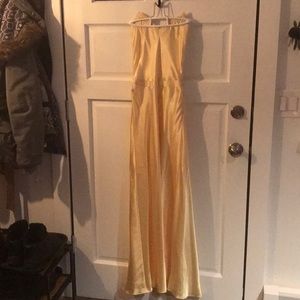Yellow silk gown / prom dress